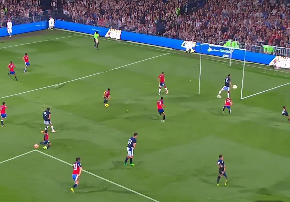 阿根廷vs智利足球对决：战术解析与比赛前瞻(图1)